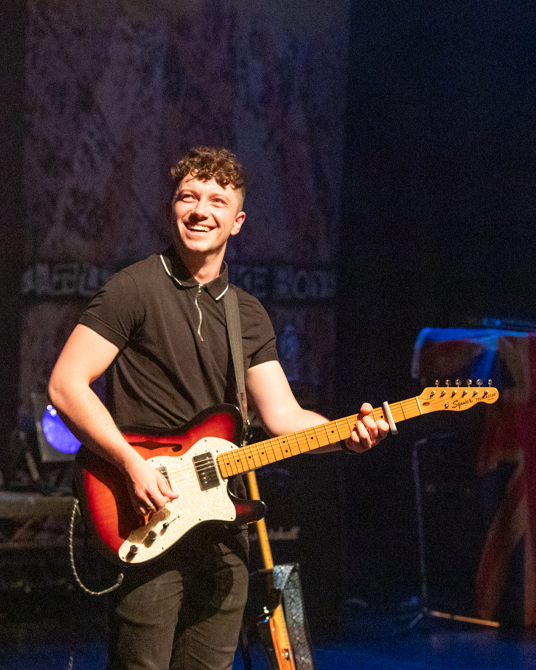 guitarist at indie explosion